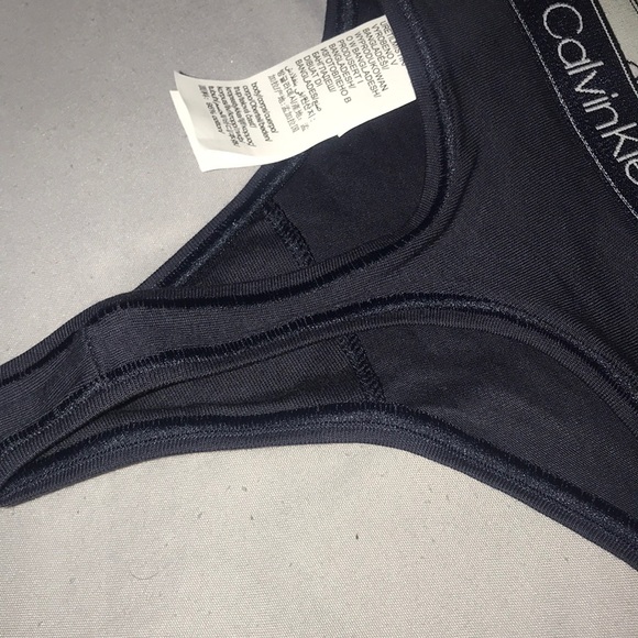 Calvin Klein Women’s Thong🆕 - Picture 11 of 14